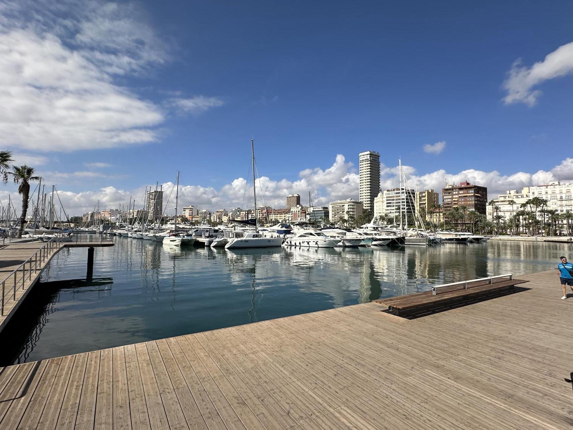 Alicante Beach And Center Bagian luar foto